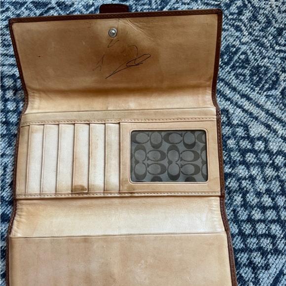 Vintage Coach Leather Wallet - Picture 3 of 3